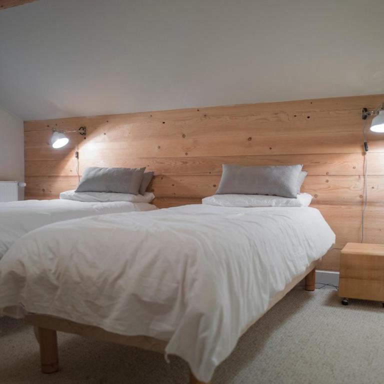 Chalet de charme 8 pers, cheminée, jacuzzi, parking - FR-1-676-96 - Chalet - 11