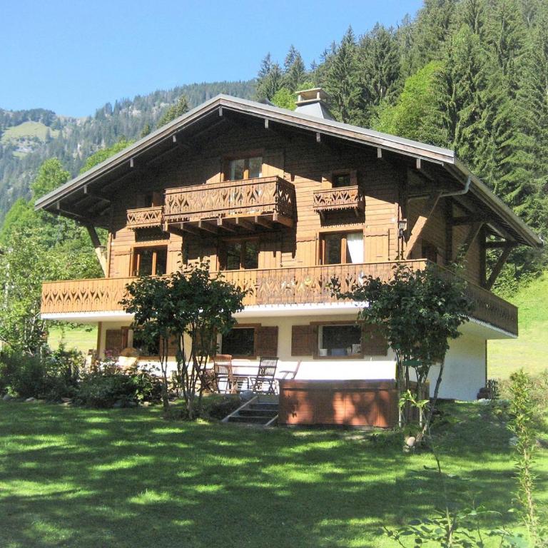 Chalet de charme 8 pers, cheminée, jacuzzi, parking - FR-1-676-96 - Chalet - 19