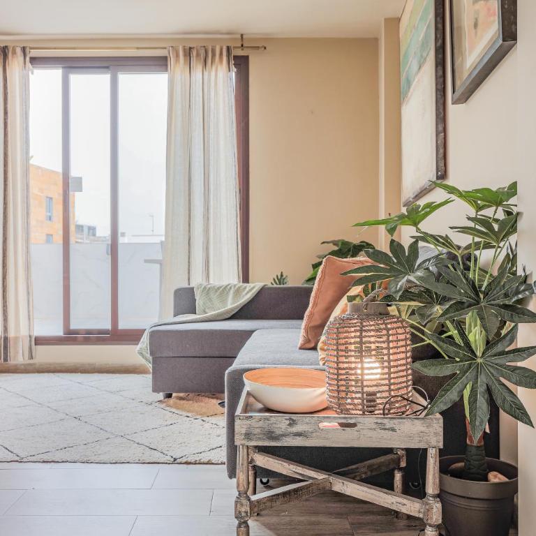 Fantástico ático 2 hab gran terraza Sevilla/Triana - Apartment - 34