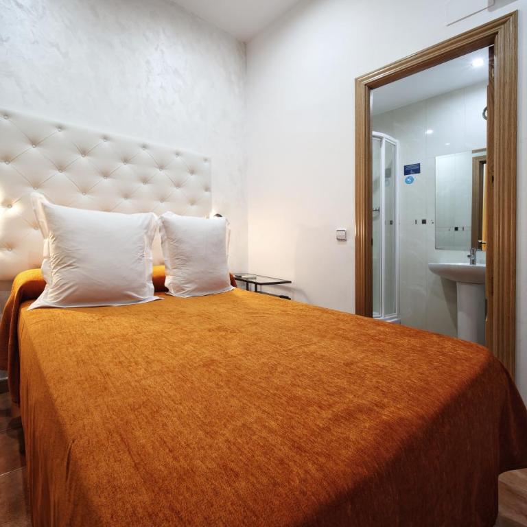 Hostal Las Fuentes - Economy Double Room - 4