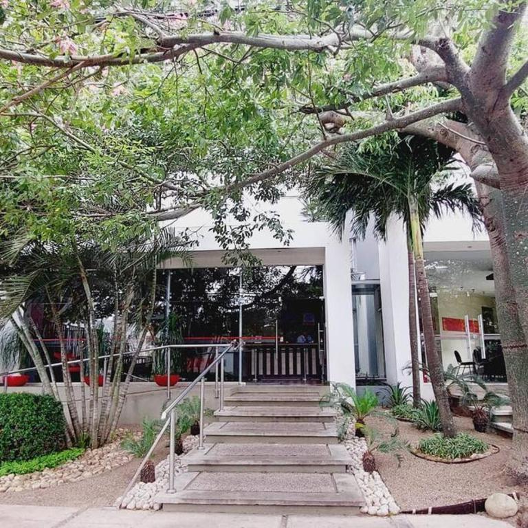 Amplio y comodo departamento - Apartamento de 3 dormitorios - 3