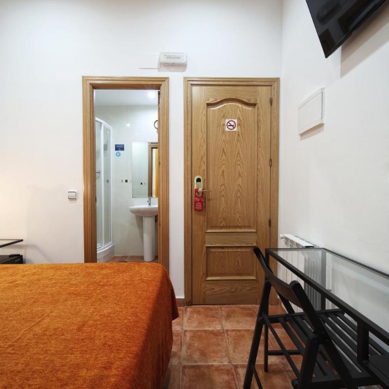 Hostal Las Fuentes - Economy Double Room - 6