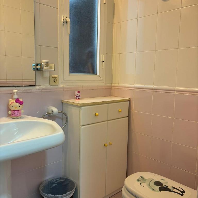Apartamento Coral - Three-Bedroom Apartment with Balcony - 8