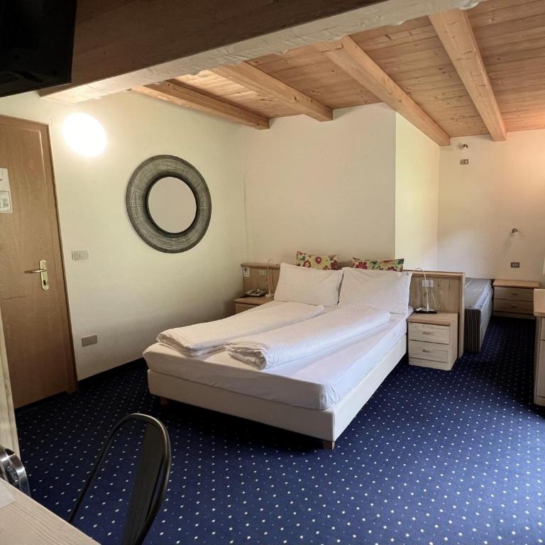 Hotel Sassleng - Camera Tripla Standard - 3