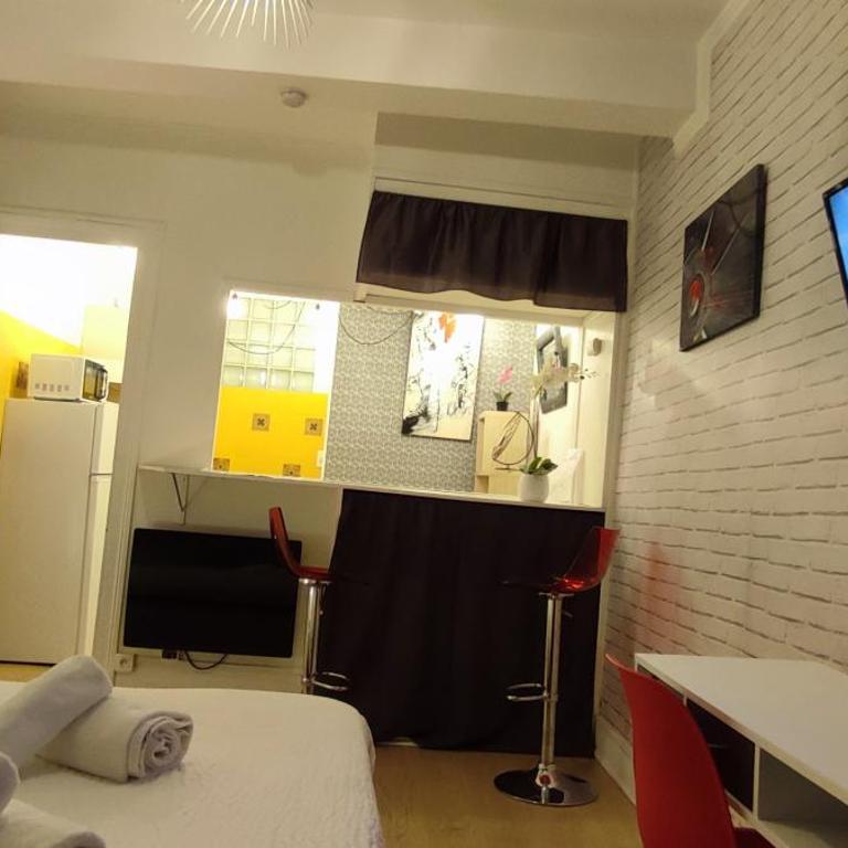 Cosy-2 pers-Coeur de ville-Proche Bd Pyrénées - Appartement 1 Chambre - 11
