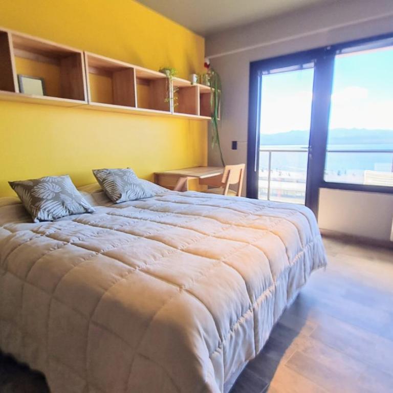 Suite Michay con espectacular vista al lago - Estudio con vistas al lago - 3