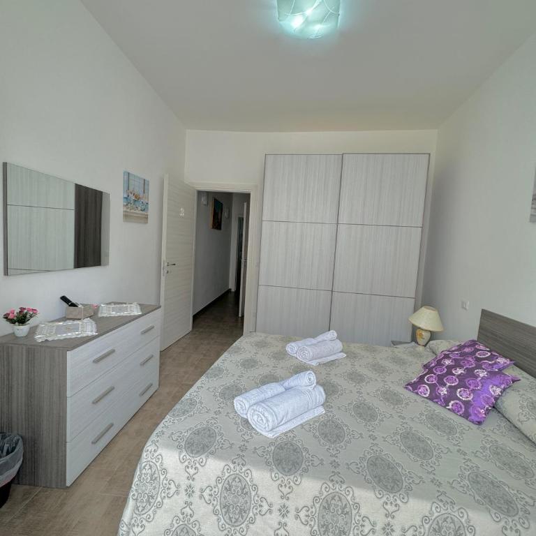 La Perla a Marzamemi - Queen Room with Two Queen Beds - 11