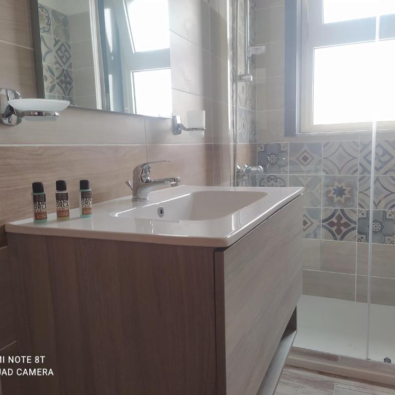 Nemi rooms - Camera Matrimoniale con Bagno Privato - 9