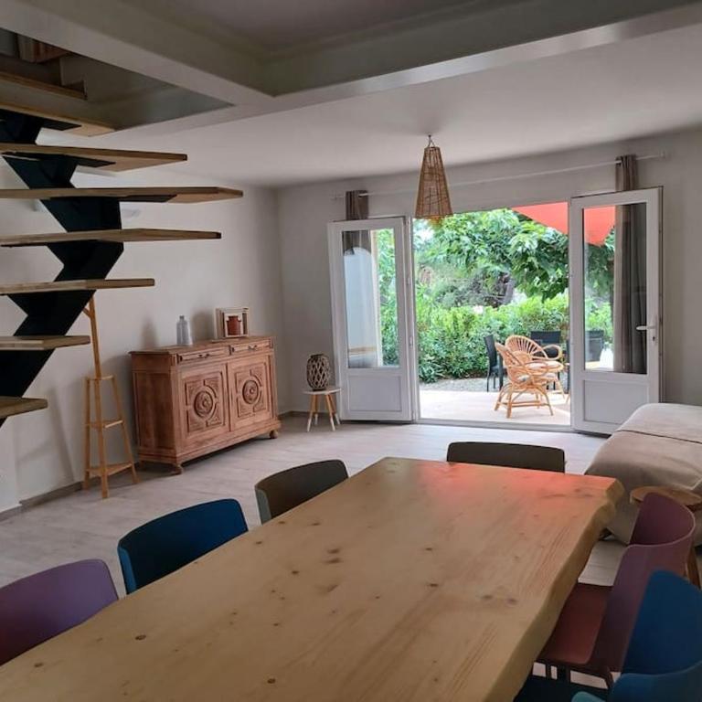 Villa 8 pers, 4 ch, jardin, clim 200m de la plage - Casa de 4 dormitorios - 4