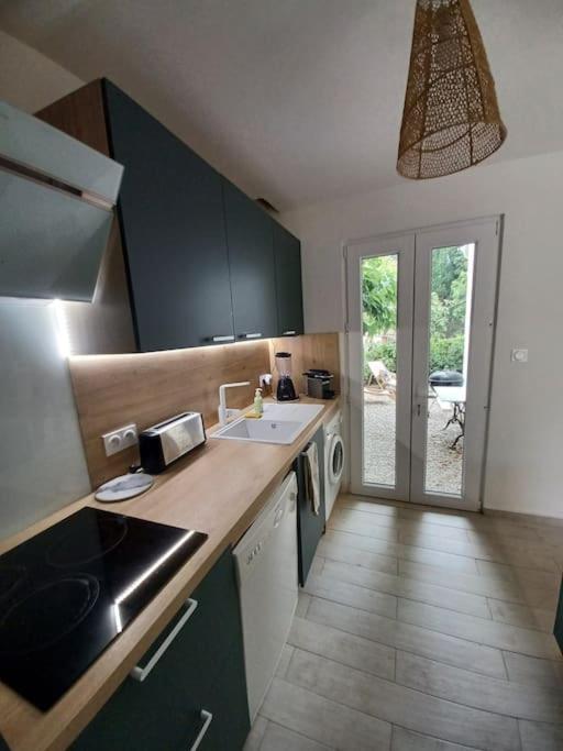 Villa 8 pers, 4 ch, jardin, clim 200m de la plage - Casa de 4 dormitorios - 8