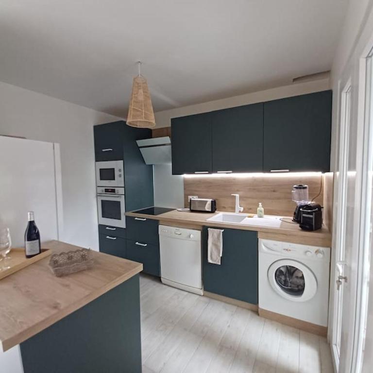 Villa 8 pers, 4 ch, jardin, clim 200m de la plage - Casa de 4 dormitorios - 7