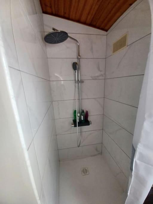 Villa 8 pers, 4 ch, jardin, clim 200m de la plage - Casa de 4 dormitorios - 27