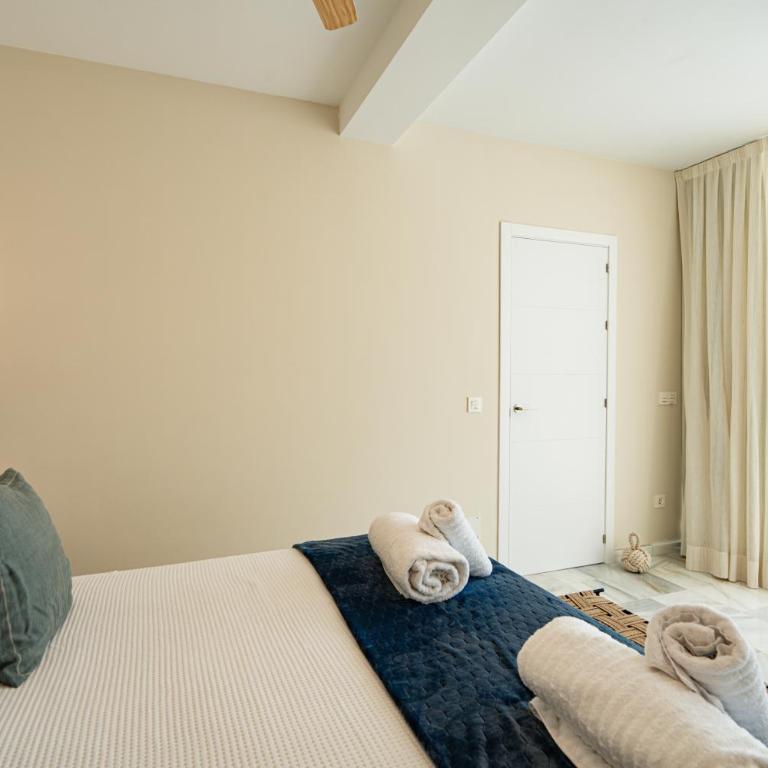 Paraiso del Mar parking y piscina 454 - Two-Bedroom Apartment - 59