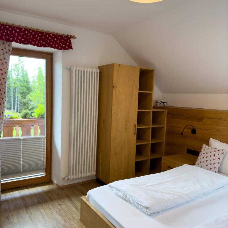 Bar-Restaurant-Pizzeria Antermont B&B - Double or Twin Room with Balcony - 10