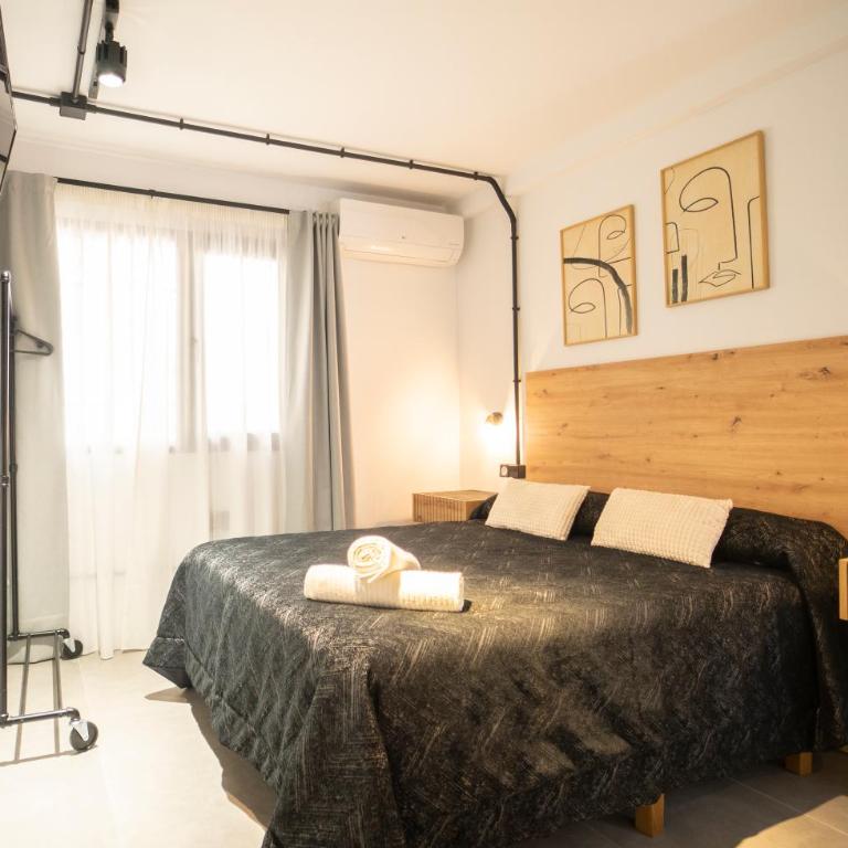 H&H Suite Oasis Granada - Double Room with Private Bathroom - 1