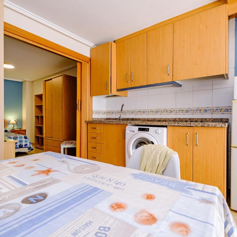Alegria ID195 - Estudio con cama extragrande - 4