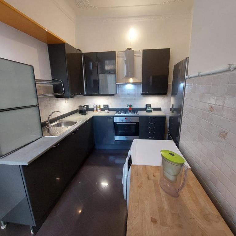 Appartamento storico a Genova - Two-Bedroom Apartment - 28