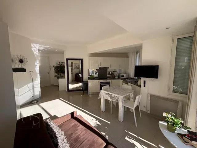Elegant studio a 50m de la Croisette et ses plages - Ada Serenity Beach - Apartment mit 1 Schlafzimmer - 8