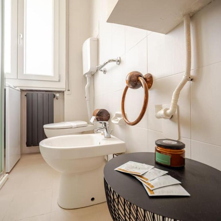 Casa con 2 Camere da Letto e Parcheggio a Bologna - Appartamento con 2 Camere da Letto - 6