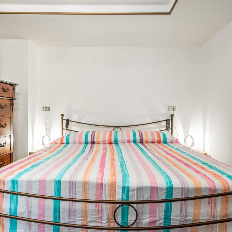 GuestHost - Roomy Central Apartment in the Heart of Taormina - Three-Bedroom Apartment - 15