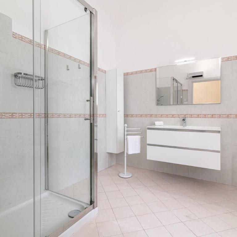 GuestHost - La Dimora dei Mille - Roomy Apartment with Terrace - Appartamento - 15