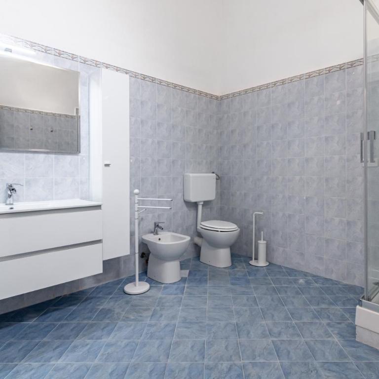 GuestHost - La Dimora dei Mille - Roomy Apartment with Terrace - Appartamento - 12