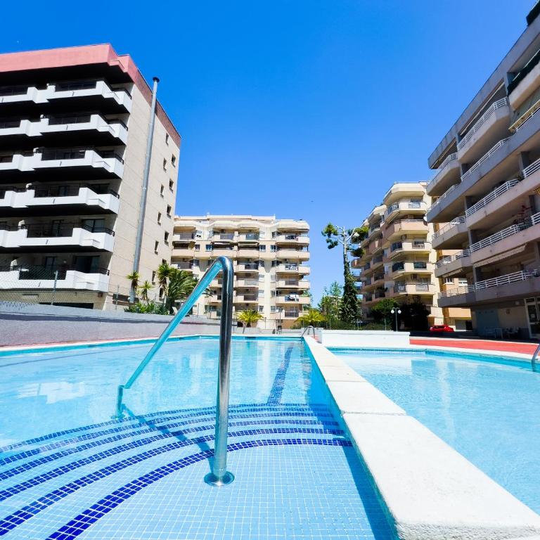 Rentalmar Zahara family suites - One-Bedroom Apartment - 6