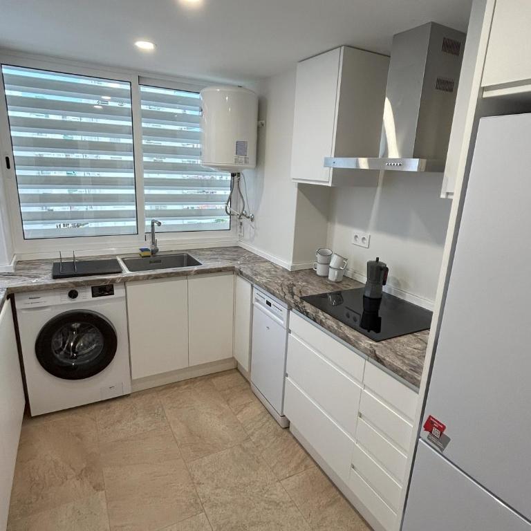 Apartamento Gandia Playa 150m playa con parking privado y piscina - Apartamento de 2 dormitorios - 5