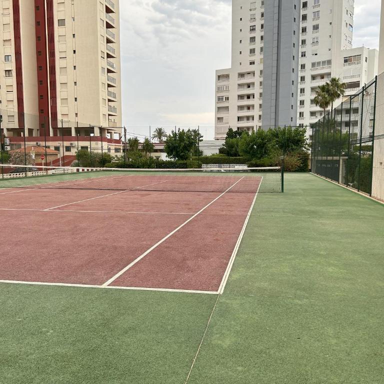 Apartamento Gandia Playa 150m playa con parking privado y piscina - Apartamento de 2 dormitorios - 19