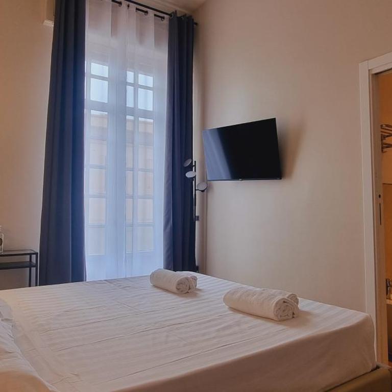 EVA LUXURY SUITE - Deluxe Double Room - 5