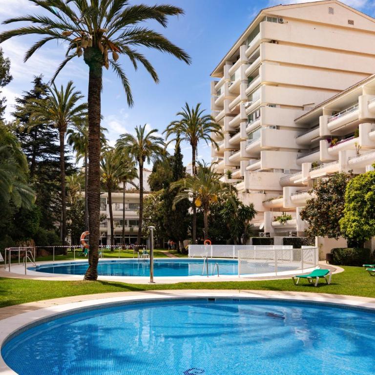 Paraiso del Mar parking y piscina 454 - Two-Bedroom Apartment - 3