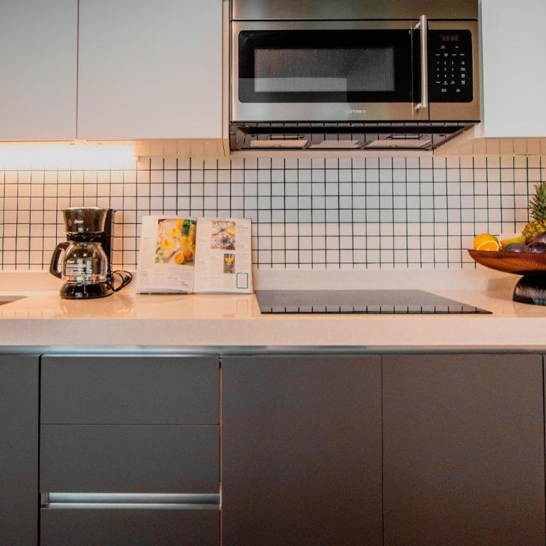 Sensai Downtown Luxury Condo - One-Bedroom Apartment - 37