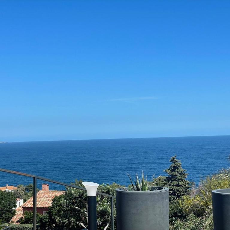 Superbe vue mer et Estérel, Villa Neuve pour 8-10 Personnes, Clim, Piscine - Villa - 15