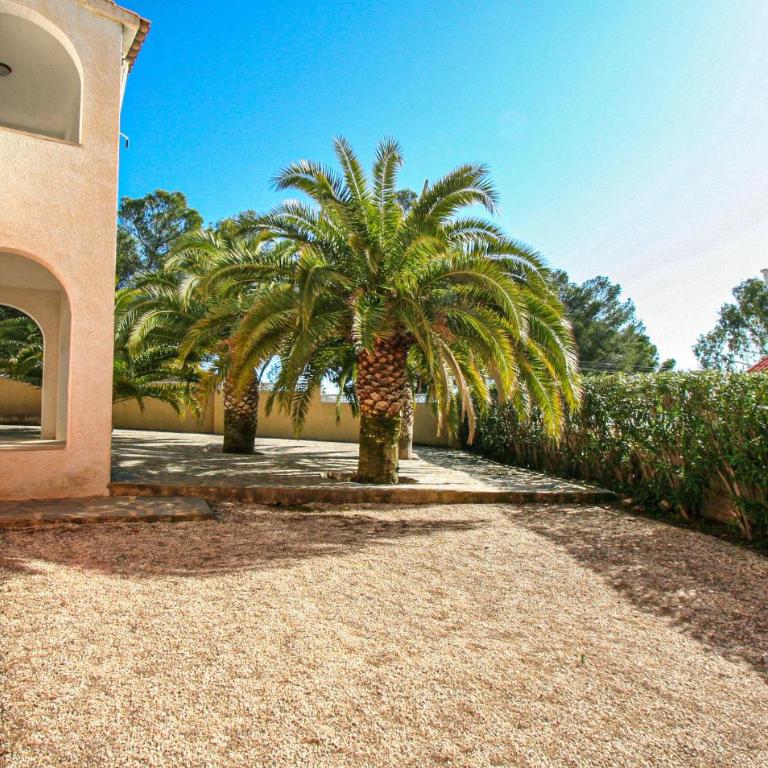 Amazing Home In Calp With Wifi - Three-Bedroom Vacation Home - 7