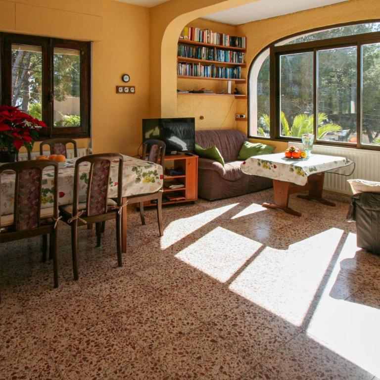 Amazing Home In Calp With Wifi - Three-Bedroom Vacation Home - 2