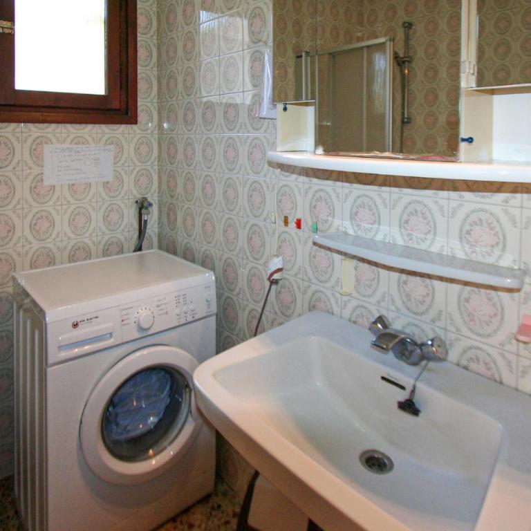 Amazing Home In Calp With Wifi - Three-Bedroom Vacation Home - 14