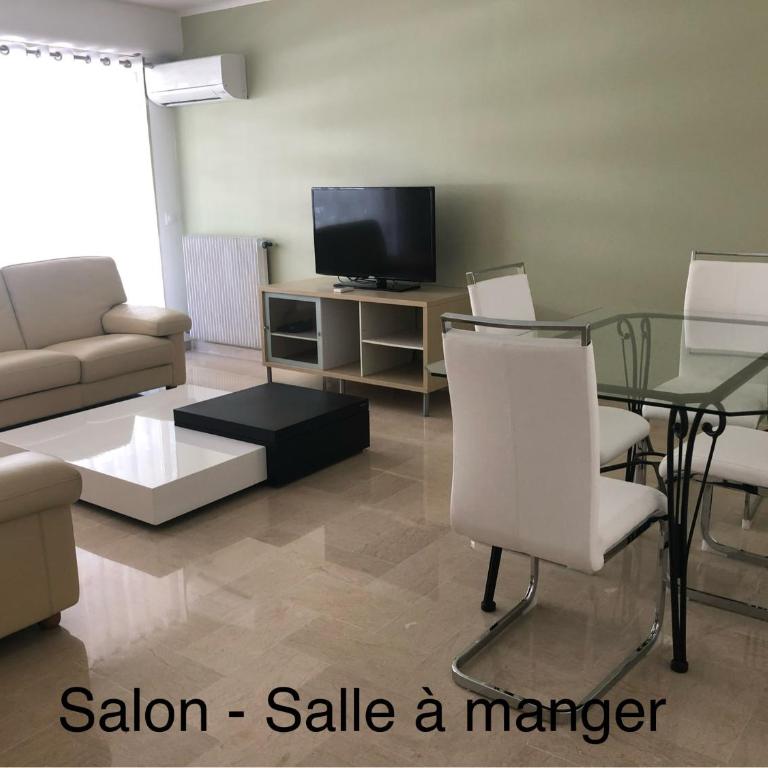 CARRE D'OR - Appartement 3P - Antibes Centre - Carré d'Or - Appartamento con 2 Camere da Letto - 2