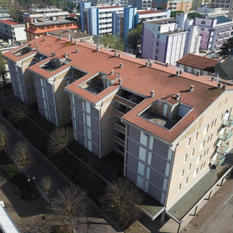 Spacious flat with large terrace-Beahost - Apartment - 9