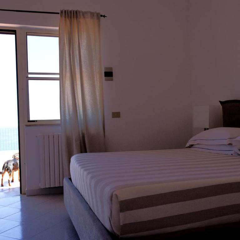Baia Scirocco Bed and Breakfast - Camera Matrimoniale Standard - 13