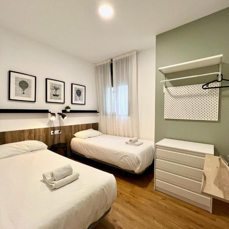 Apartamentos de Pradas - Three-Bedroom Apartment - 20