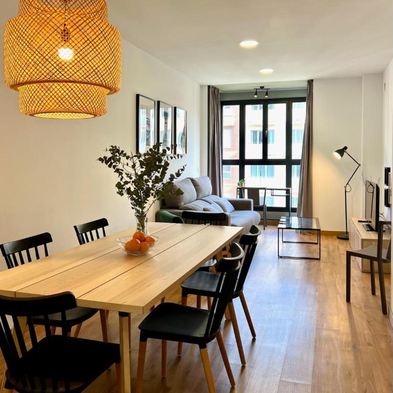 Apartamentos de Pradas - Three-Bedroom Apartment - 1