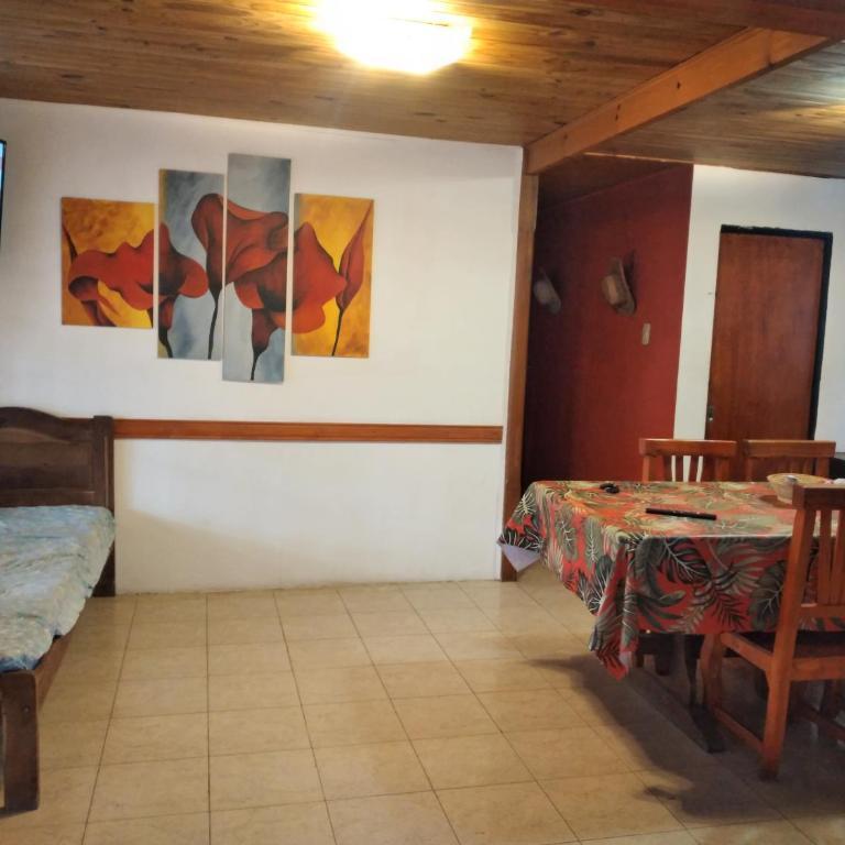 Bello Atardecer en Cosquin - Three-Bedroom House - 12
