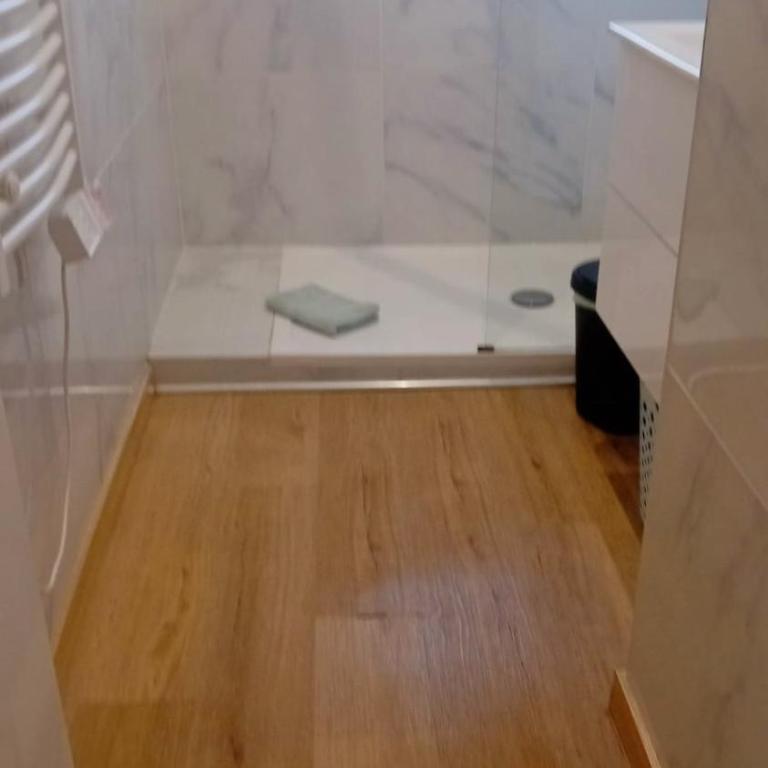 Renovated Apartment Near the Beach - Appartement 1 Chambre - 16