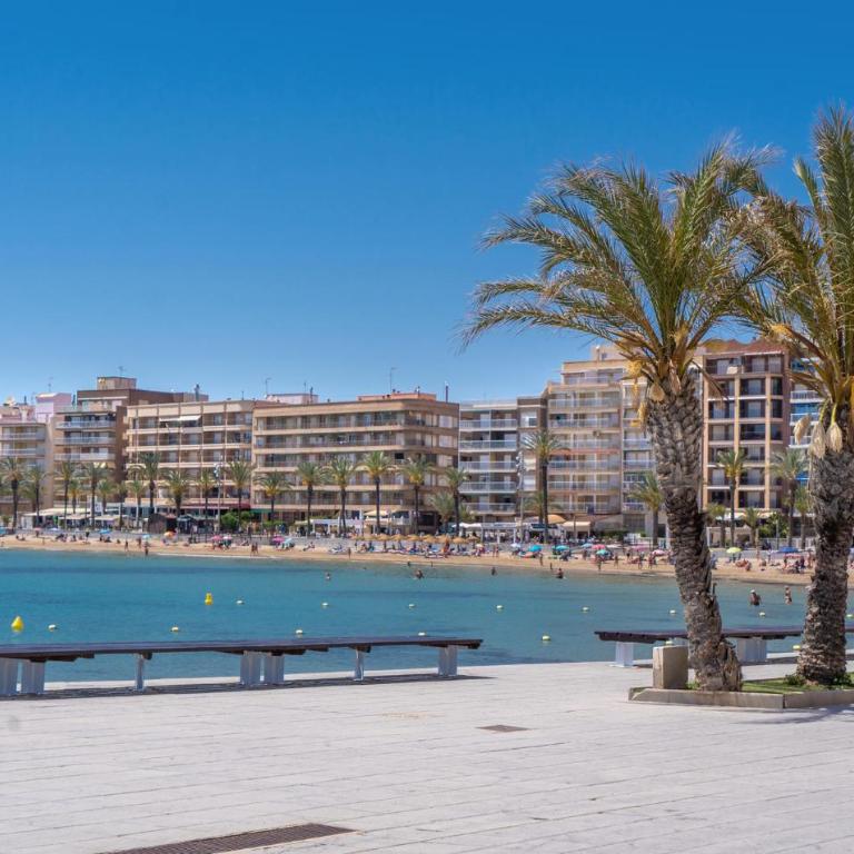 Stunning Apartment In Torrevieja - Apartamento de 2 dormitorios - 8
