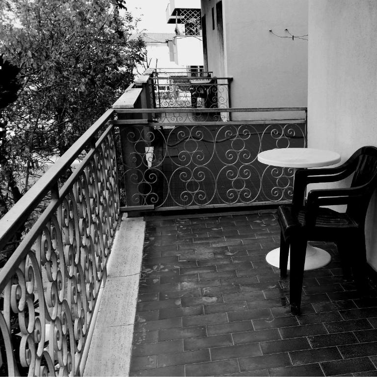 Hotel Pecci - Camera Tripla Basic - 8