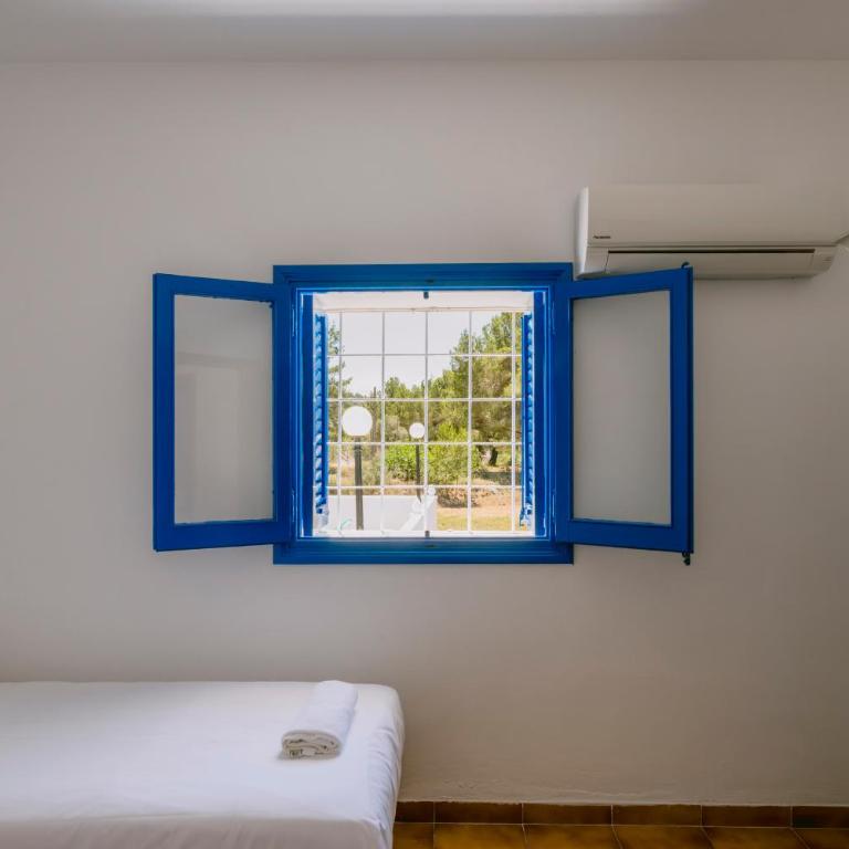 Villa Alexa this charming villa is just a 10 min drive to either Playa Den Bossa or San Antonio - Villa de 3 dormitorios - 18