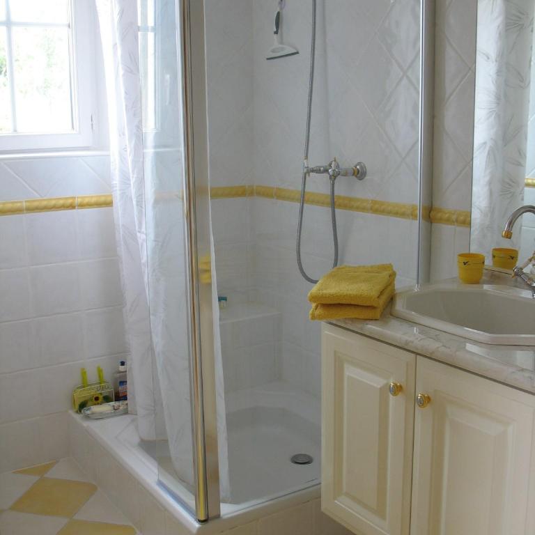 B&B La Cigaline - Chambre Double - Vue sur Jardin - 12