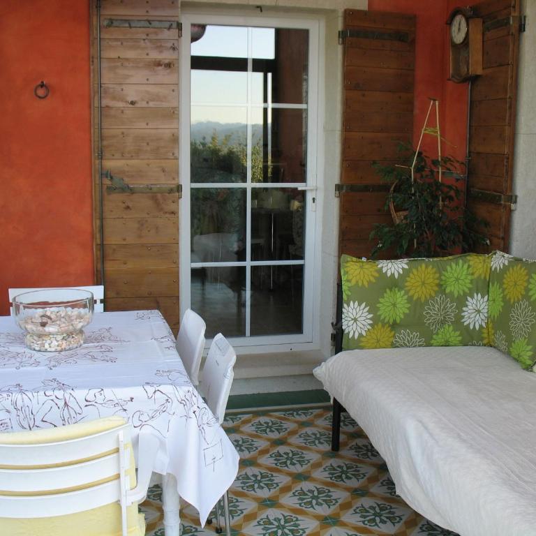 B&B La Cigaline - Chambre Double - Vue sur Jardin - 9