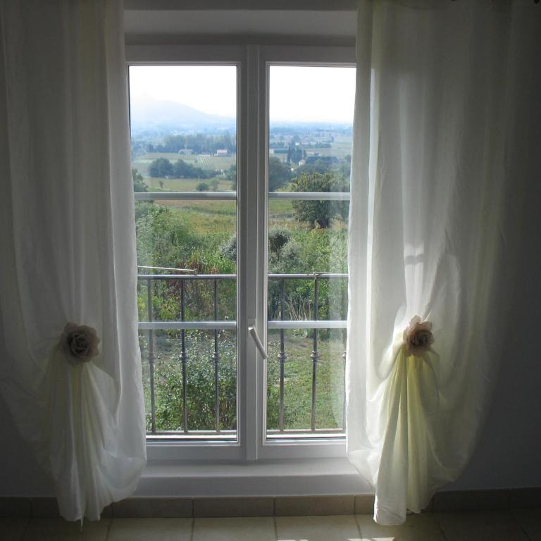 B&B La Cigaline - Chambre Double - Vue sur Jardin - 11