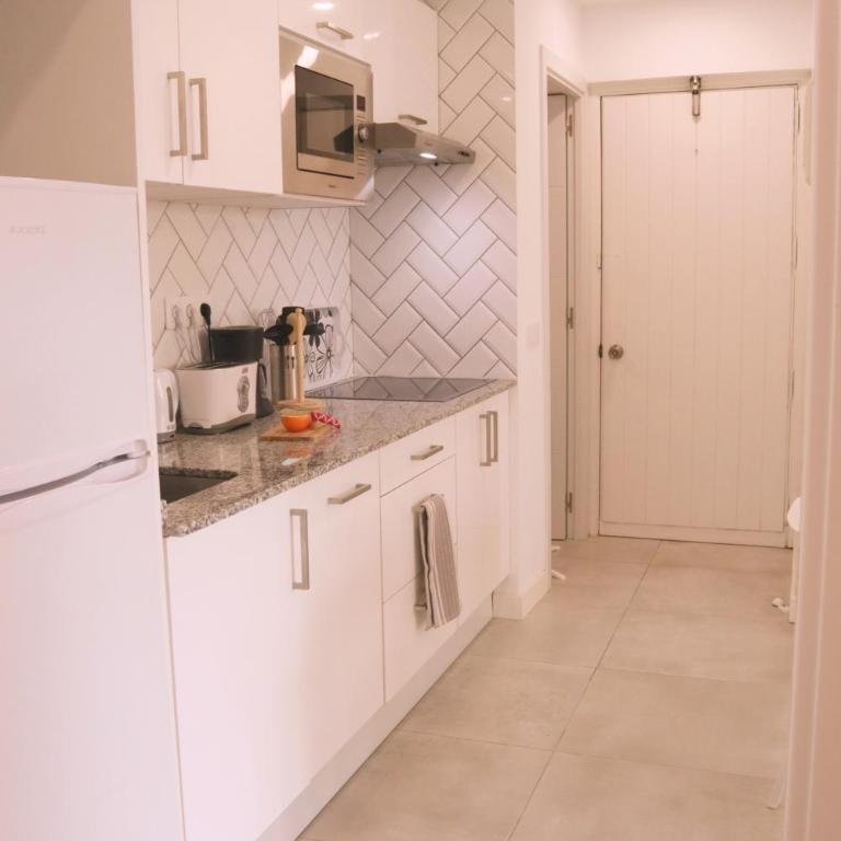 Aida - Apartamento con vistas al jardín junto a la playa - Two-Bedroom Apartment - 16
